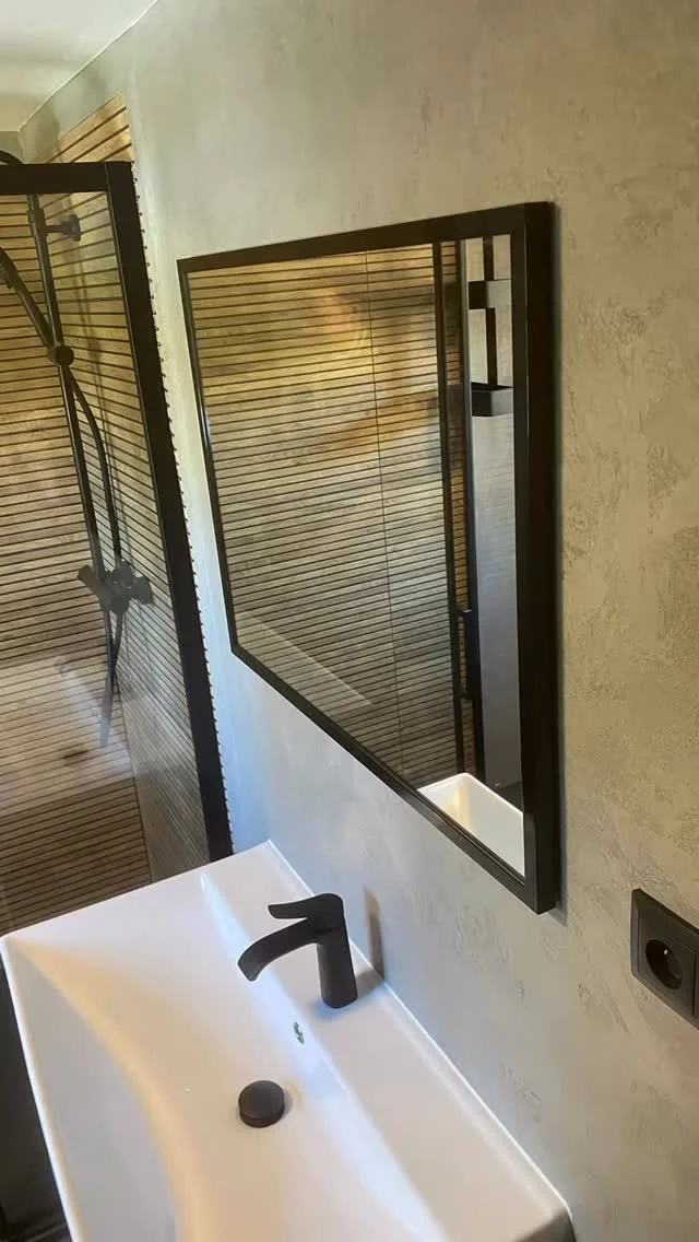 Instagram post 18057425603178332